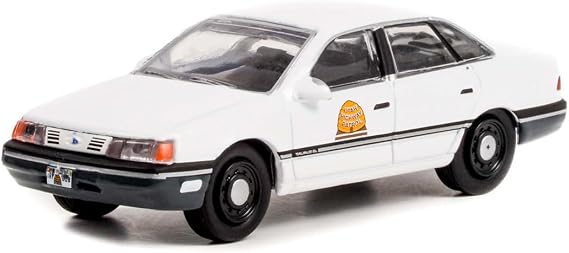 Greenlight 1/64 1990 Ford Taurus Utah Highway Patrol Car Hot Pursuit Series 41 42990-A