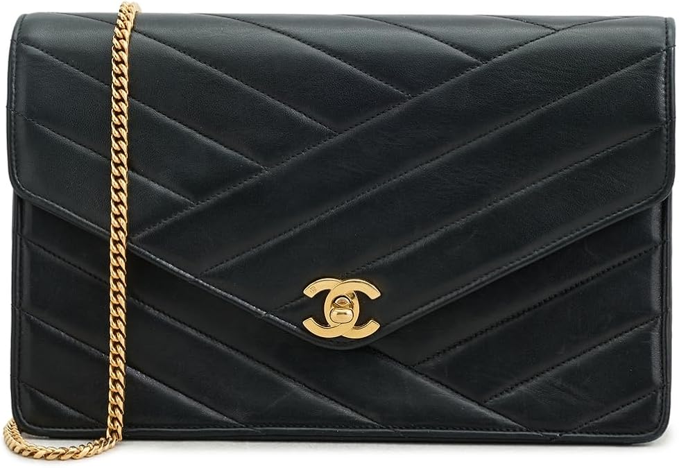 Women's Pre-Loved Chanel Lambskin Shoulder Bag