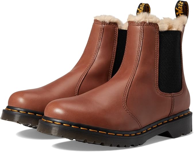 Dr. Martens Unisex 2976 Chelsea Boot