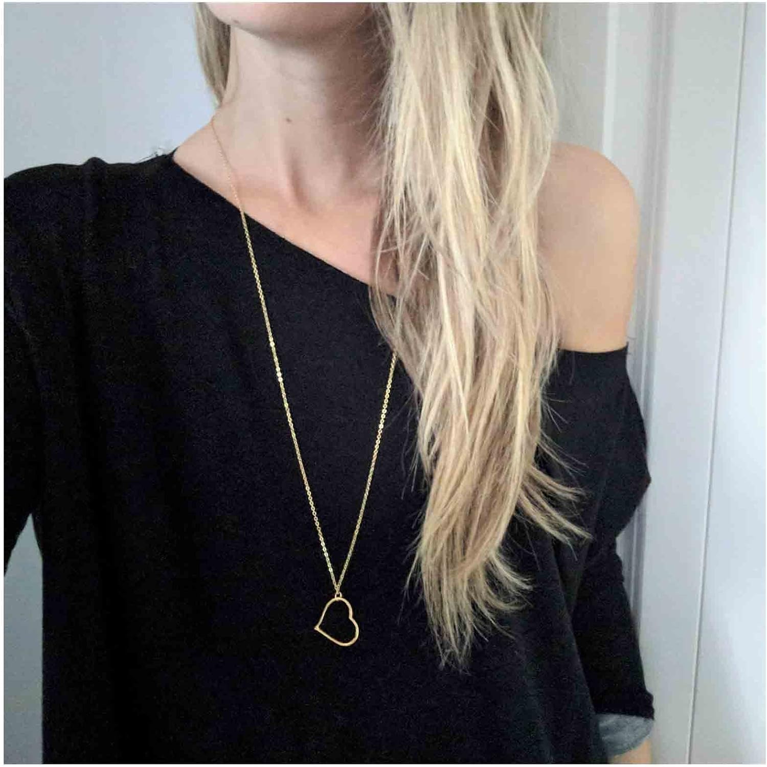 Boho Long Love Pendant Necklace Gold Minimalist Heart Necklace Chain Hollow Heart Drop Necklace Jewelry for Women and Girls Gifts(Gold)