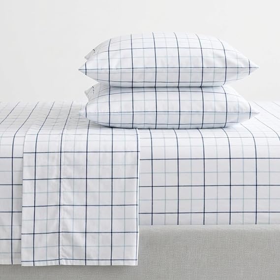 Nautica - Twin/Twin XL Bed Sheets, polyester Bedding Set with Matching Pillowcase, Crisp & Cool, Fully Elasticized, Dorm Essentials (Clarkson Blue)