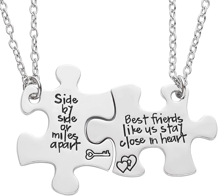 Melix Home Friendship Necklace for 2 Side by Side Best Friends Close in Heart Necklace Keyring Set
