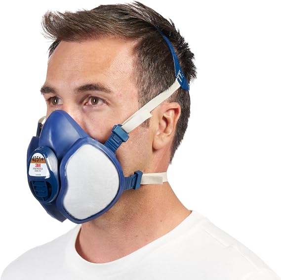 3M 4251C Half-Mask Respirator for Spray Painting / Machine Sanding Protection Level A1P2 / Ready for Use / Low Breathing Resistance / Especially Lightweight Ready-to-use half mask for painting and sanding with comfortable fit wide field of vision and easy breathing