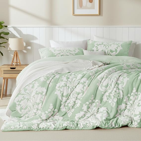 Exclusivo Mezcla Fleece Queen Comforter Set, Sage Green