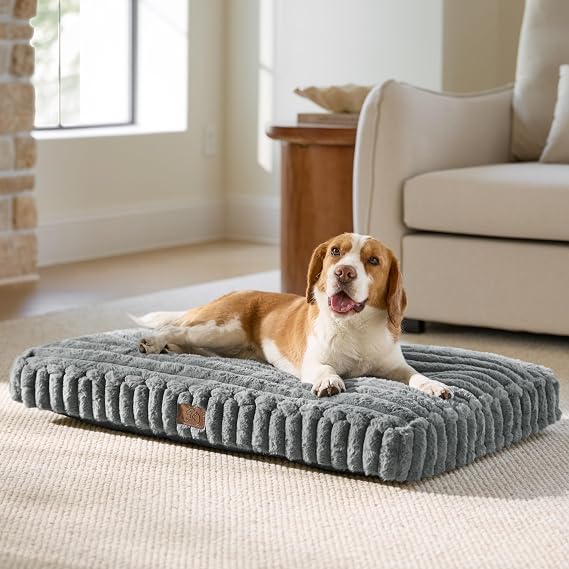 Bedsure ComfyFleeceTM Fluffy Balanced Support Large Dog Bed for Crate,35x22