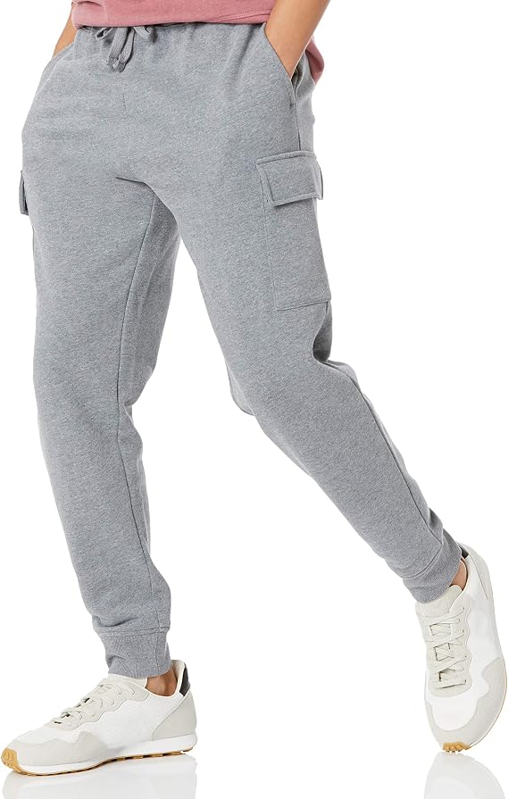 Amazon Essentials Men's Relaxed Fit Cargo Fleece Jogger Sweatpant