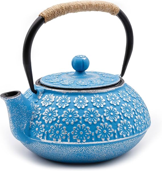 Zen Minded Traditional Japanese Cast Iron Tetsubin Stovetop Teakettle Teapot with Rope-Handle & Stainless-Steel Loose-Leaf Filter for Green Tea & Infusions 900ml - Blue & Silver Blossom